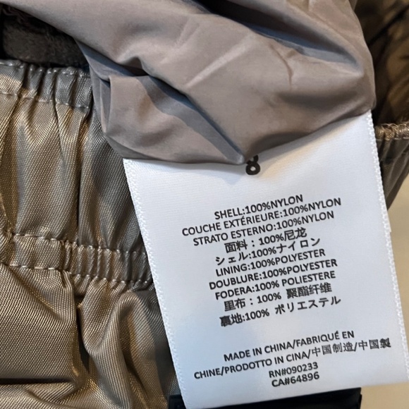 Fear of God Essentials Kids “Desert Taupe” Running Shorts Size M - Picture 5 of 8